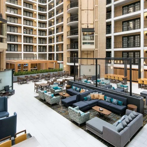 Embassy Suites by Hilton Austin Central, hotel di Austin
