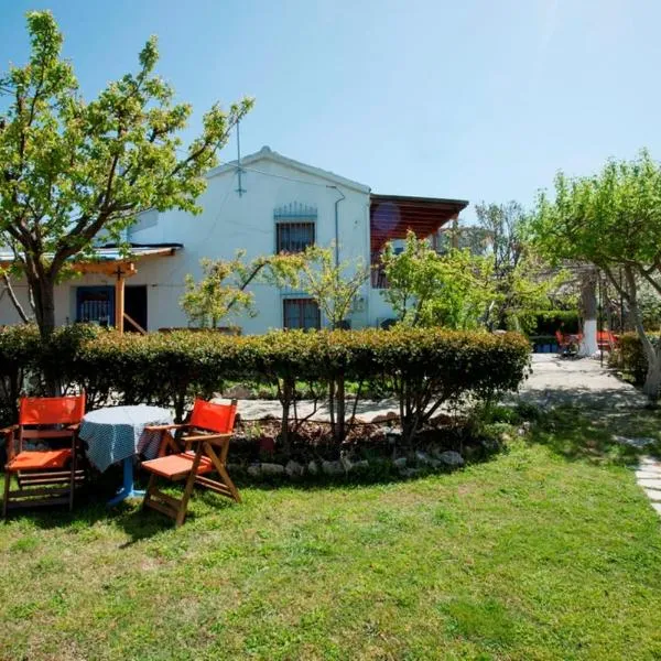 Aiolis Rooms, hotel v destinaci Kamariotissa