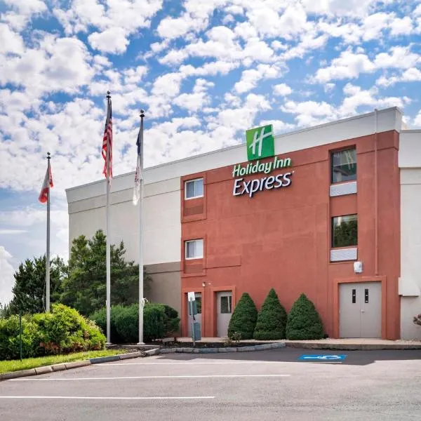 Holiday Inn Express Greencastle by IHG, hótel í Greencastle