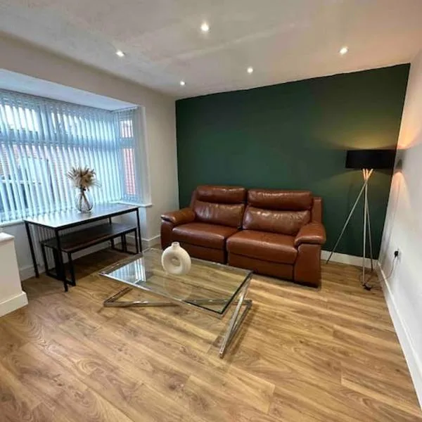 Dallas House - Easy links to LHR and London, ξενοδοχείο σε Hayes