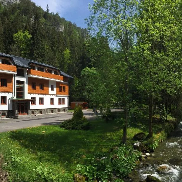 Riverside, hotel di Demanovska Dolina