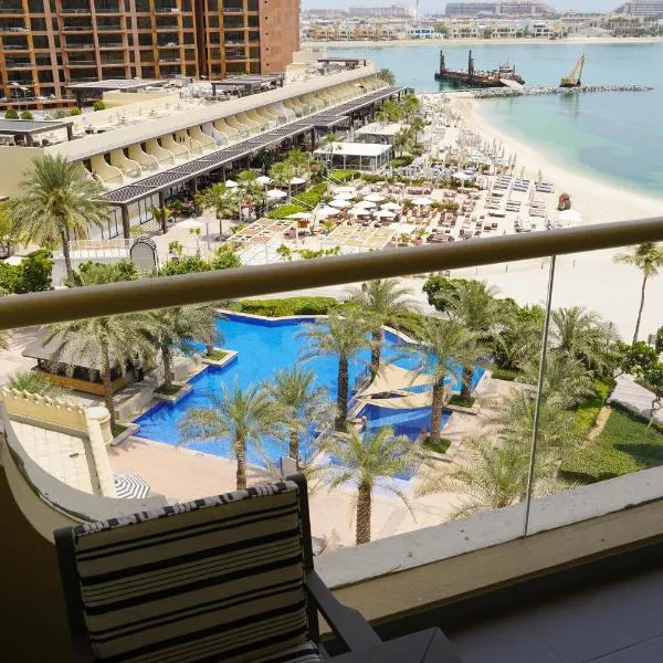 Royal Club By RVHR, Palm Jumeirah, hotel v Dubaji