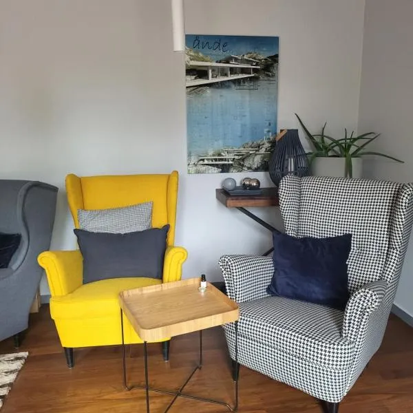 Nr.11 Apartamenty, ξενοδοχείο σε Dziewkowice