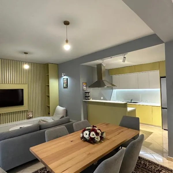 Joni's Condo at Mali i Robit, hotell sihtkohas Golem