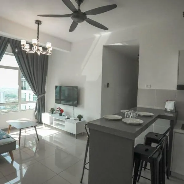 Crystal Luxury House 高级水晶屋 Near Jonker street, hotel in Melaka