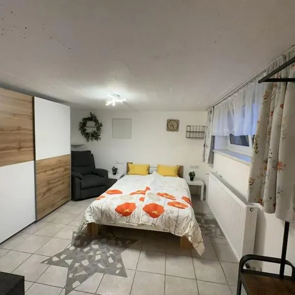 Gemütliche kleine Wohnung mit Garten, ξενοδοχείο σε Unterburg