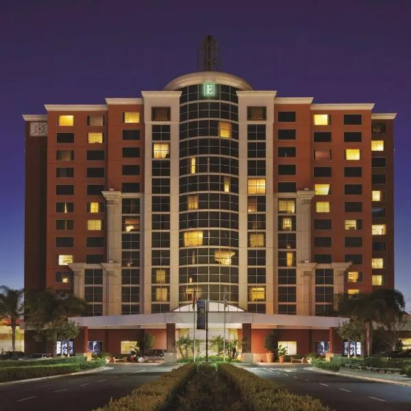 Embassy Suites by Hilton Anaheim South，位于安纳海姆的酒店