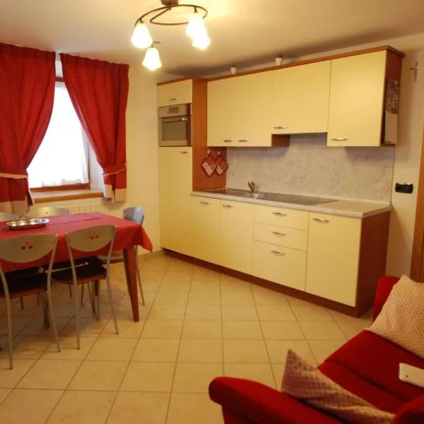 Appartamenti Elena & Milva，位于利维尼奥的酒店