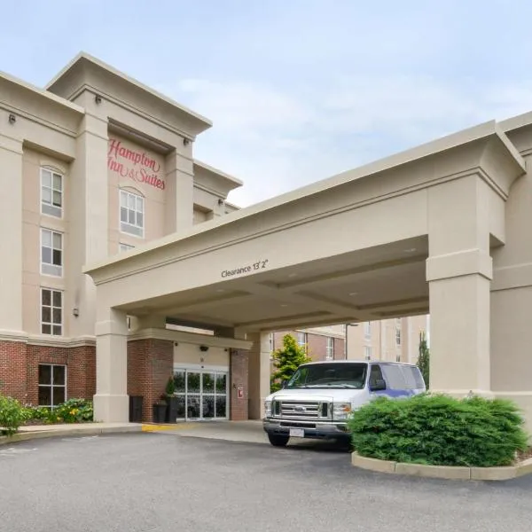 Hampton Inn & Suites by Hilton Plymouth, hotel v destinaci Plymouth