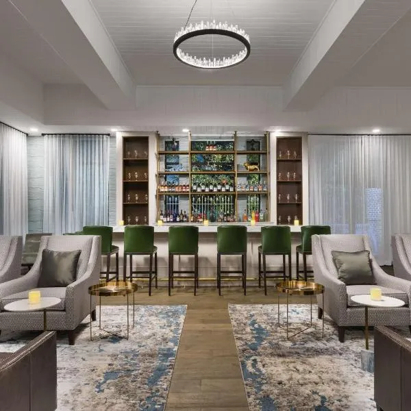 The Bluff Hotel Savannah, Tapestry Collection by Hilton, hotel in Savannah