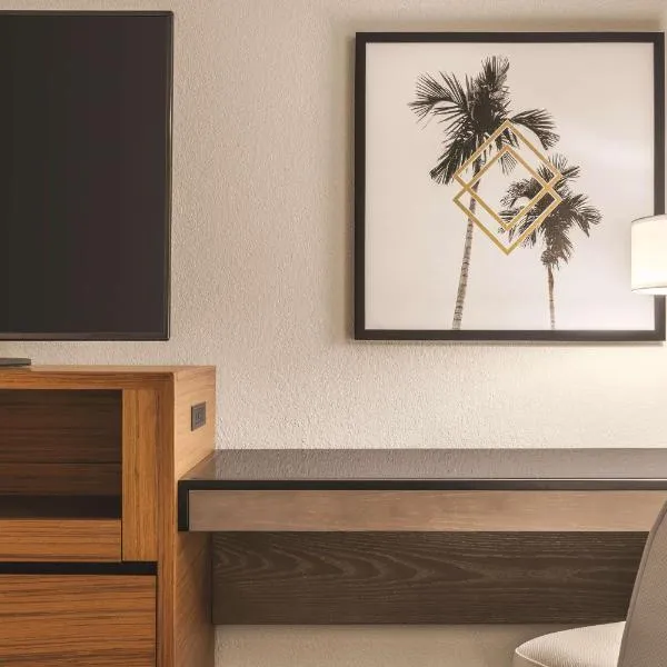 DoubleTree by Hilton Tampa Rocky Point Waterfront, hôtel à Tampa