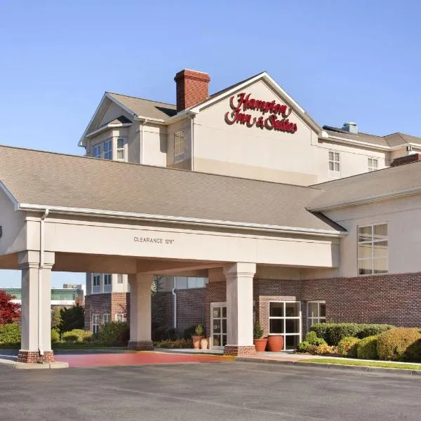 Hampton Inn & Suites Providence-Warwick Airport, khách sạn ở Warwick