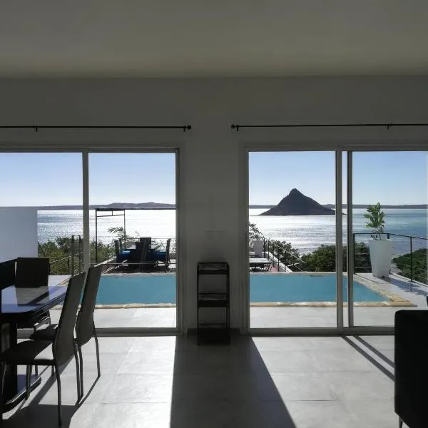 Résidence ÉBÈNE - Villas, hotel i Antsakomboena