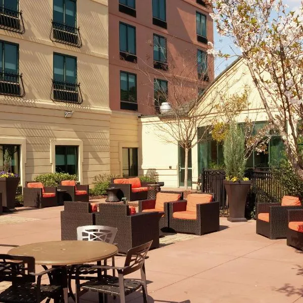 Hilton Garden Inn Atlanta Airport/Millenium Center, hotel in Atlanta