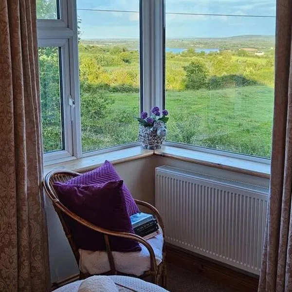 Hillview House, hotel in Moyne Cross Roads