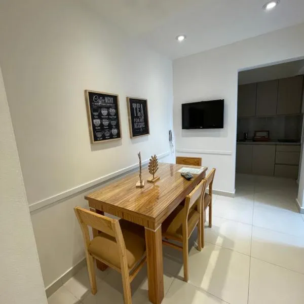 Departamento céntrico y espacioso en Río Cuarto II, hotel en Río Cuarto