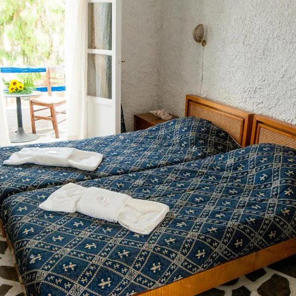 Manousos' Rooms, hotel v destinaci Galissas