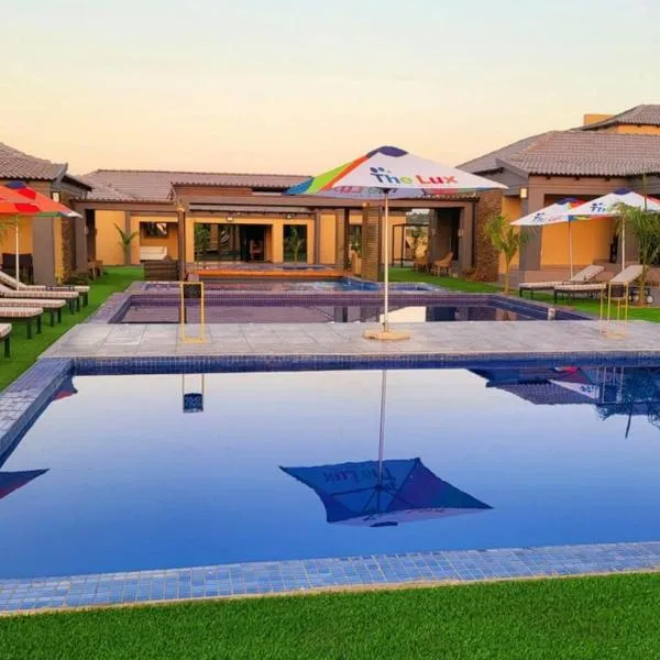 The Lux Hotel and Resorts, hotel v destinaci Louis Trichardt