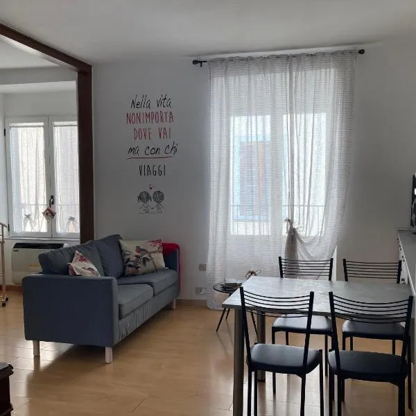 Casa Mirella, ξενοδοχείο σε Lovere