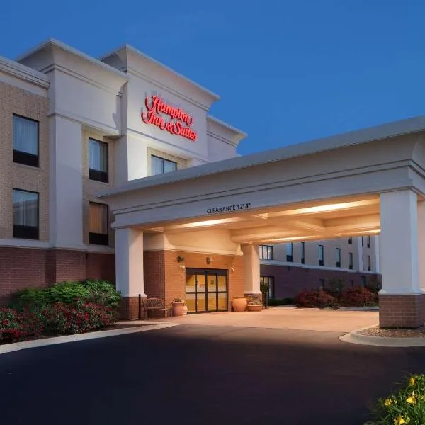 Hampton Inn & Suites Chicago/Saint Charles, hotel v destinaci Saint Charles