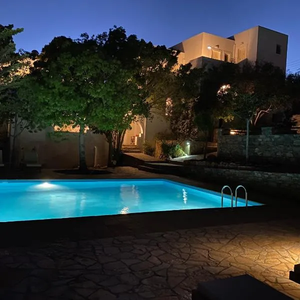 Apaggio Apartments, hotel sa Katapola