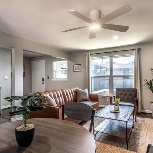 1 BR Gem with Free Parking 5 mins to Houston Museum 16，位于休斯顿的酒店