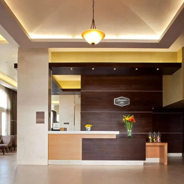 Hampton Inn by Hilton Silao-Aeropuerto, Mexico, hotel in Silao