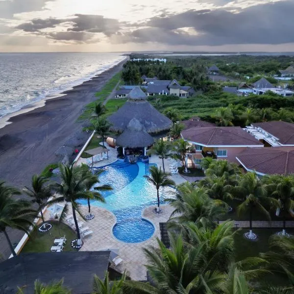 Hotel Cayman Suites, hotell i Monterrico