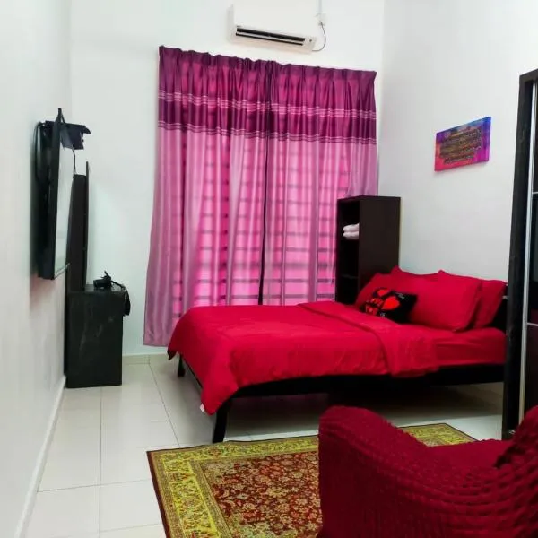 Kuantan Homestay WiFi Viu PS4 BBQ by Zaryqa, ξενοδοχείο σε Kuantan