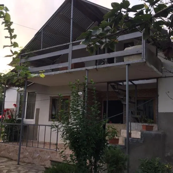 Mera Hostel, hôtel à P'arts'khanaqanevi