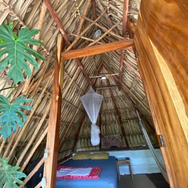 Calypso cabanas, hotel v destinaci El Paredón Buena Vista