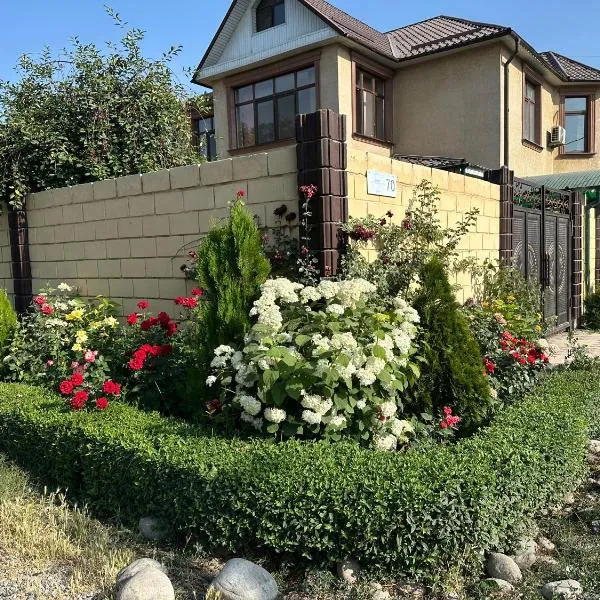 Kurak Homestay, hotel in Bishkek