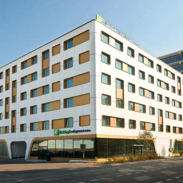 Holiday Inn Express & Suites - Basel - Allschwil by IHG，位于巴塞尔的酒店