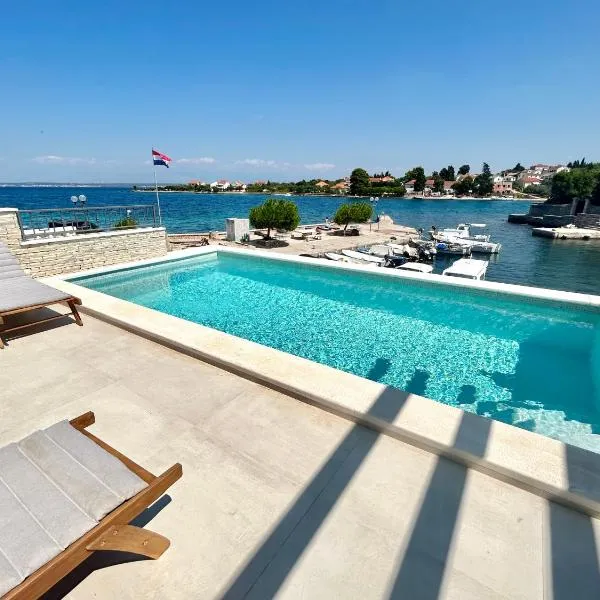Villa Runčika Luxury Apartment, ξενοδοχείο σε Lukoran