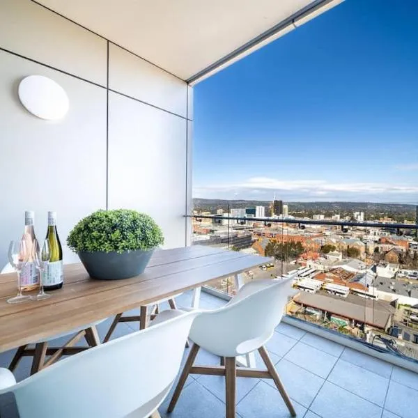 Divinity on Morphett - CBD Living with Skyline Views, hotel in Adelaide