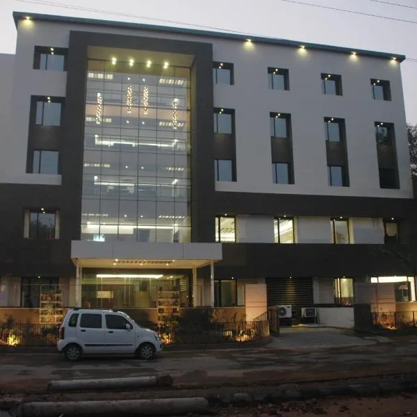 Hotel Kanan, hotel en Ahmedabad