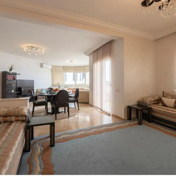 Cosy Apartment 200 M2 Hay Ryad Rabat, hotel v destinácii Rabat