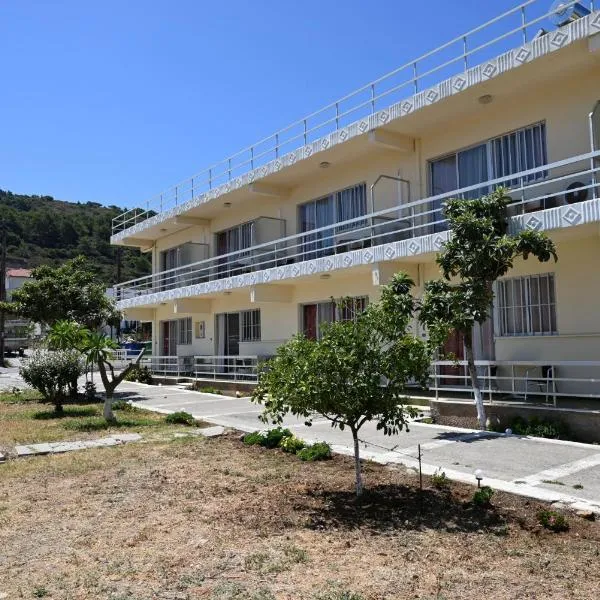 Helena Apartments in Paradisi, hotel in Paradisi