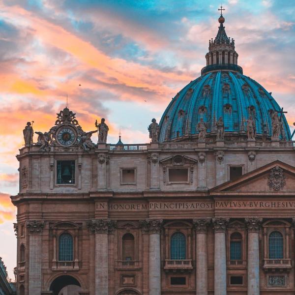 Living by Vatican with panoramic terraces in Rome