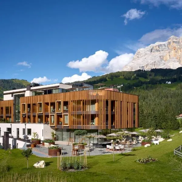 Badia Hill, отель в Бадии