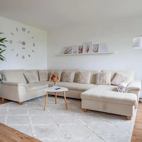 Exclusive 2-Room-City-Apartment - Contactless Check-in, hotel in Hannover