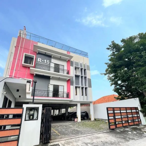 Cozynest Tenggilis, hotel v destinaci Surabaja