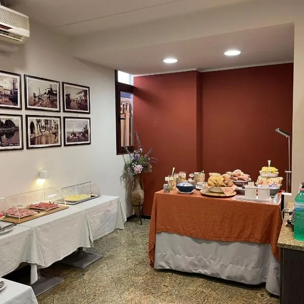 Albergo Tecla, hotel v destinaci Lazise