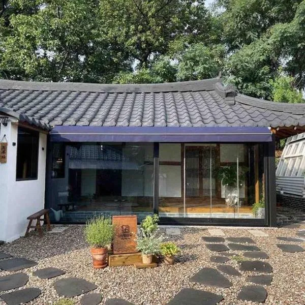 Bow Hanok House, hotell sihtkohas Gangneung