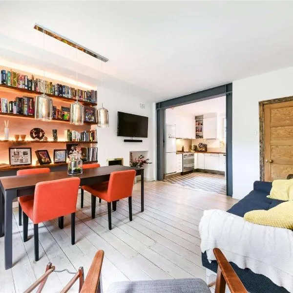 Designer Flat in Bethnal Green, hotel in London