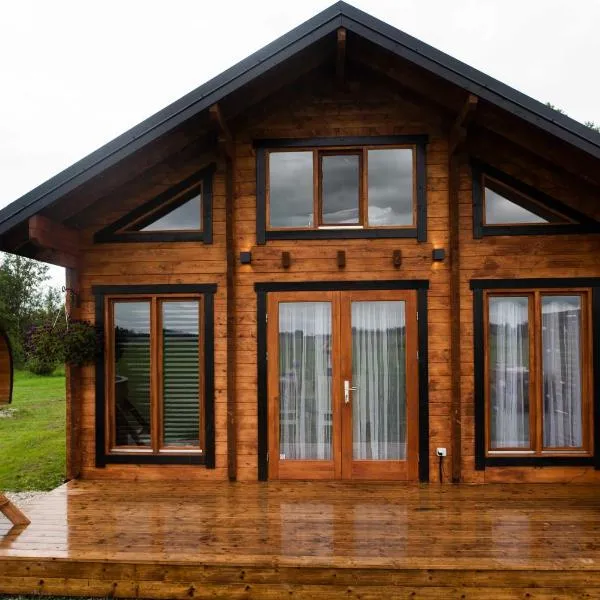 Majutus saunaga majakeses, hotel en Öötla
