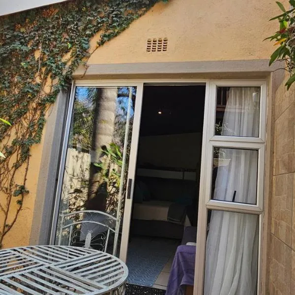 Old Vic Travellers Inn Nelspruit, hotel in Nelspruit