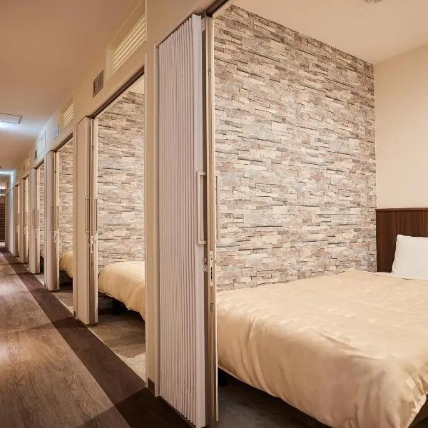 Grand Cabin Hotel Naha Oroku for Women / Vacation STAY 62324, hotel in Naha