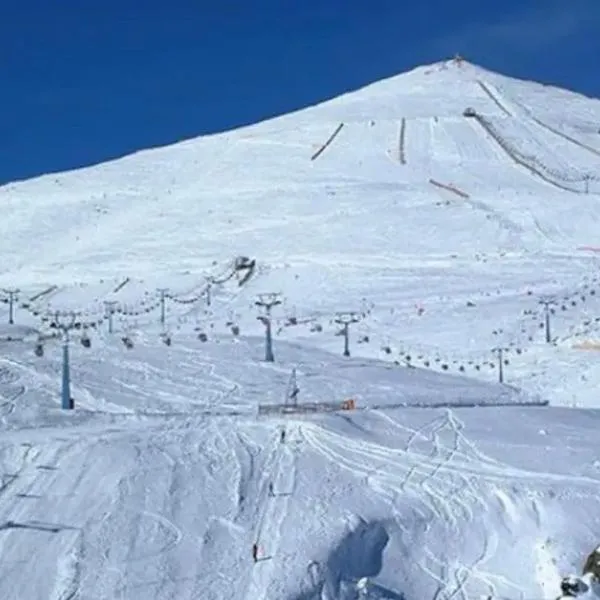 Departamento MBlanc, Ski El Colorado,, Salida a Canchas, Piscina, hotel in Santiago