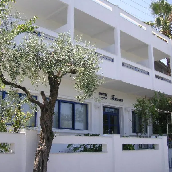 Danae Hotel, khách sạn ở Limenas